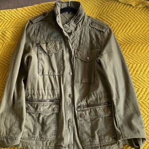 Army green button Levi coat, women’s medium